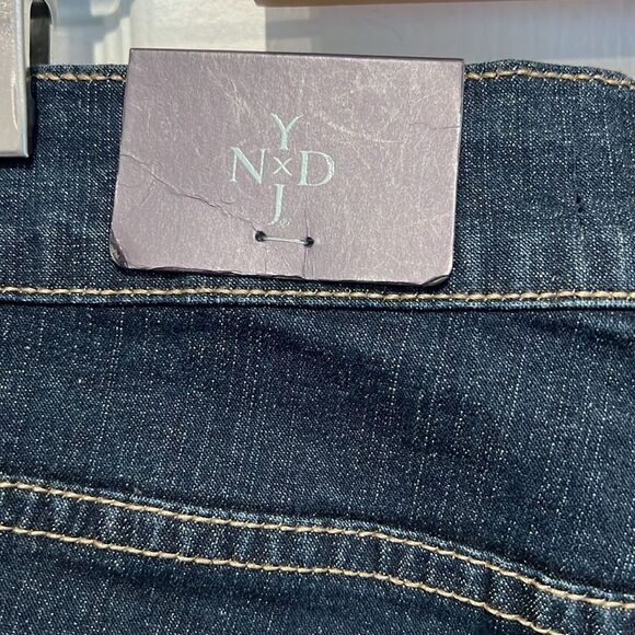 NYDJ Dark Wash High Rise Straight Leg Jeans Size 12 NWT‎ - Picture 9 of 13